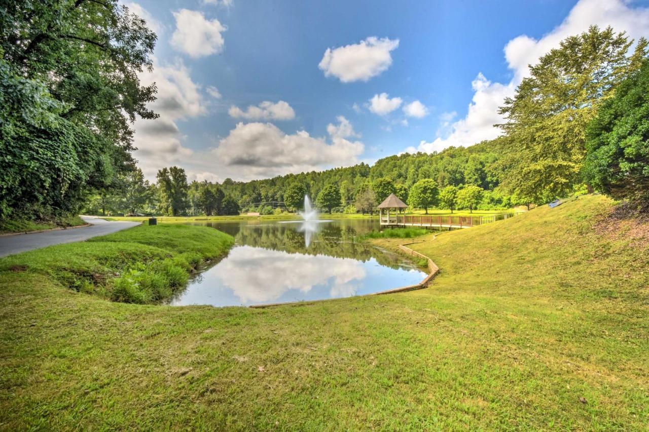 Kingwood Resort Condo With Golf Course Views! Clayton Exterior photo